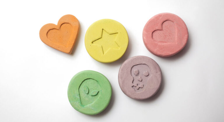 Drogen-Extasy-MDMA-Sucht